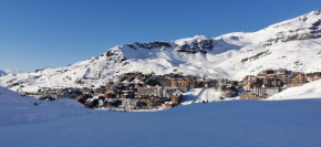 Triplex chaleureux 8 personnes, central et skis aux pieds